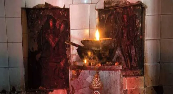 A temple that closes before sunrise!