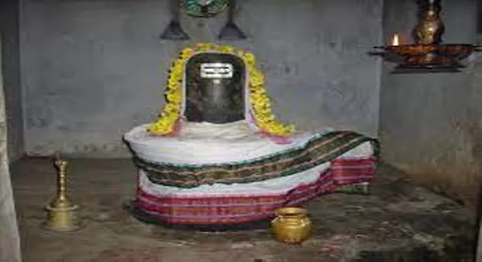 Do you know where the Shiva temple where Bhima worshipped to end famine is located?